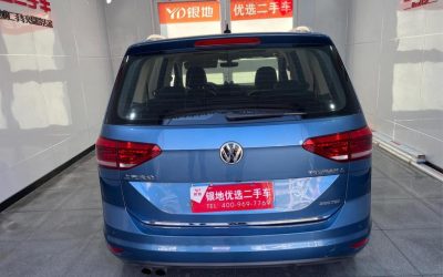 r1019123-volkswagen-touran-2017_0