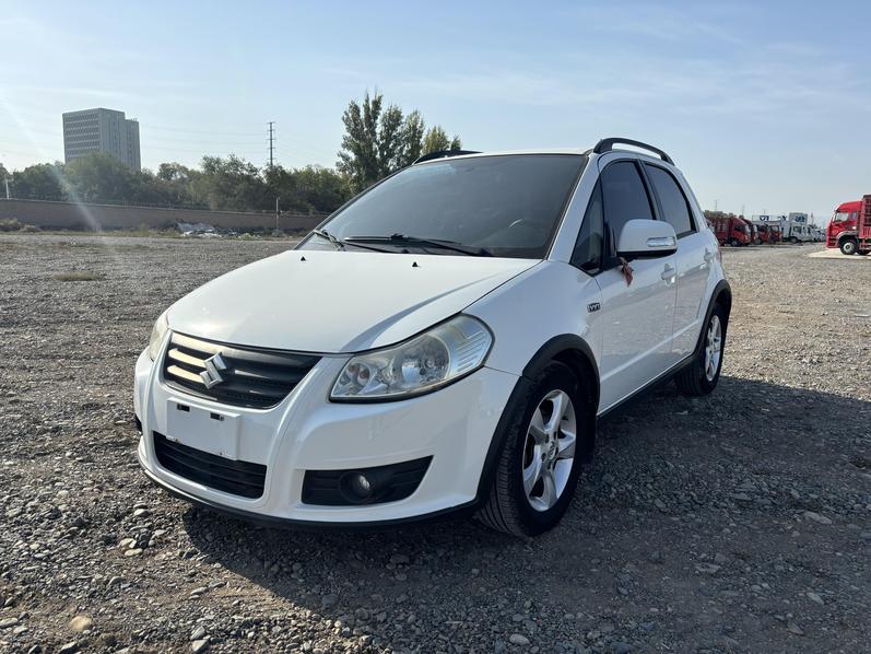 r1019194-suzuki-sx4-2011_0