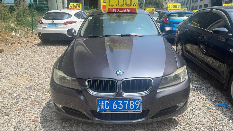 r1019257-bmw-3-series-2010_0