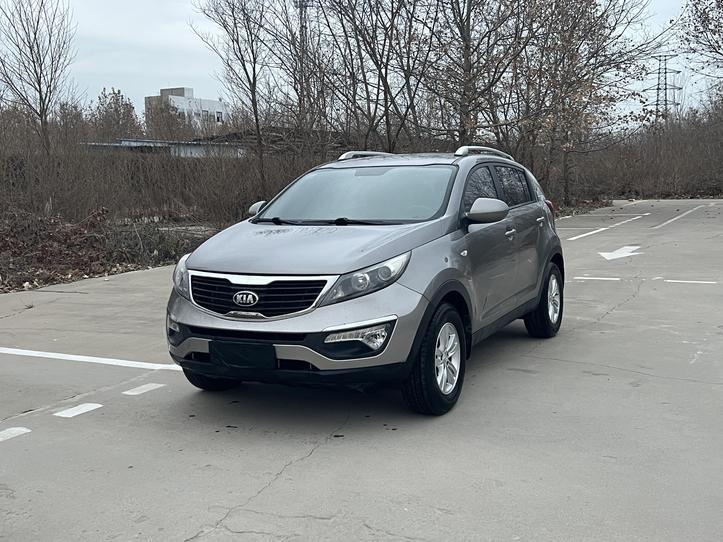 r1019301-kia-sportage-2011_0
