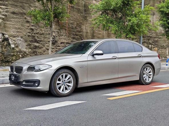r1019322-bmw-5-series-2017_0