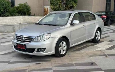 r1019360-volkswagen-lavida-2012_0