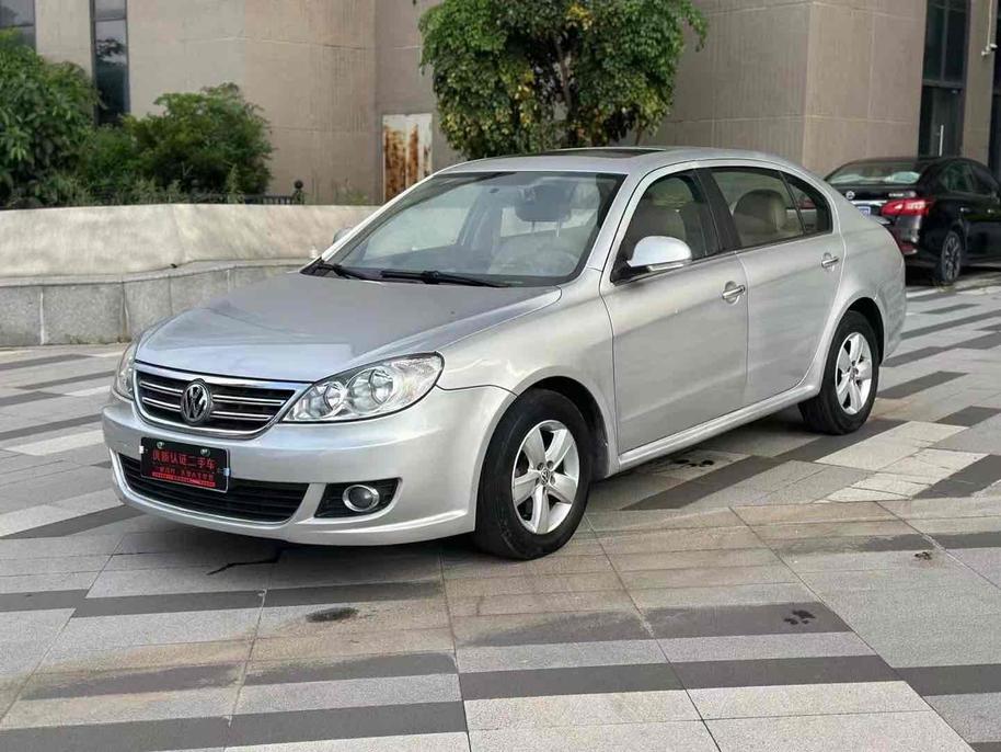 r1019360-volkswagen-lavida-2012_0