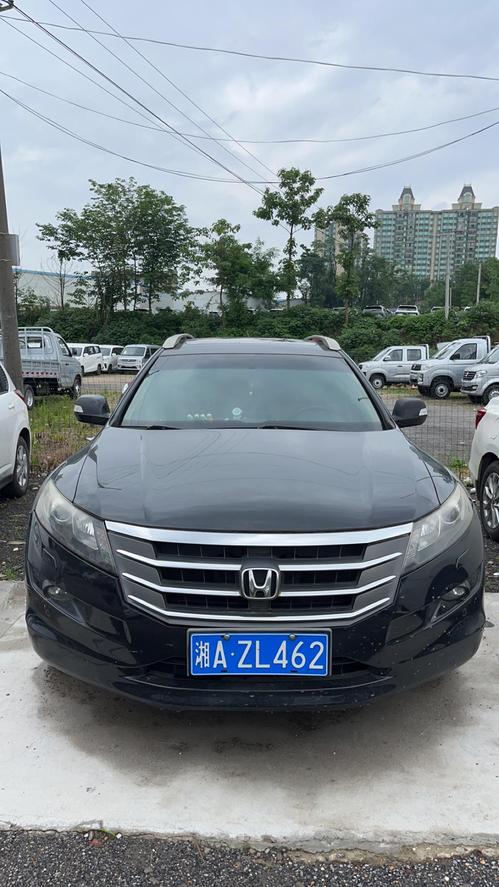 r1019380-honda-crosstour-2013_0