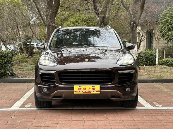 r1019384-porsche-cayenne-2017_0