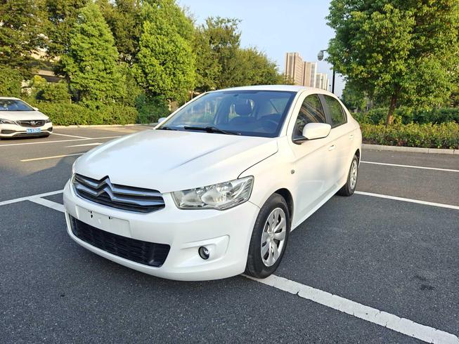 r1019433-citroen-elysee-2015_0
