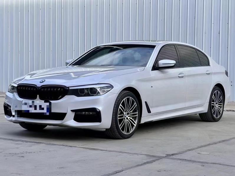 r1019453-bmw-5-series-2019_0