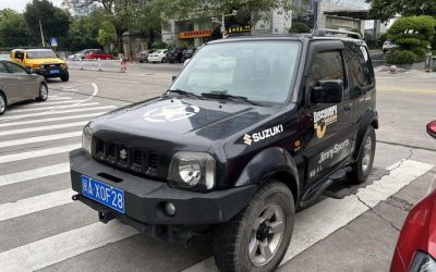 r1019467-suzuki-jimny-2010_0