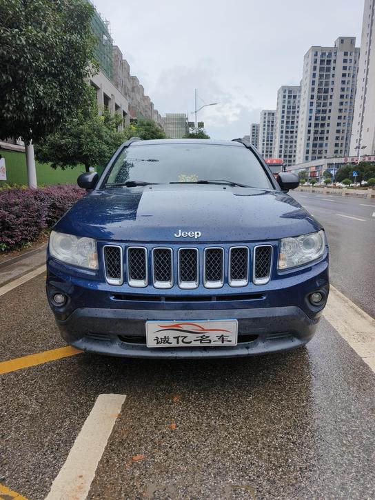 r1019476-jeep-compass-2013_0
