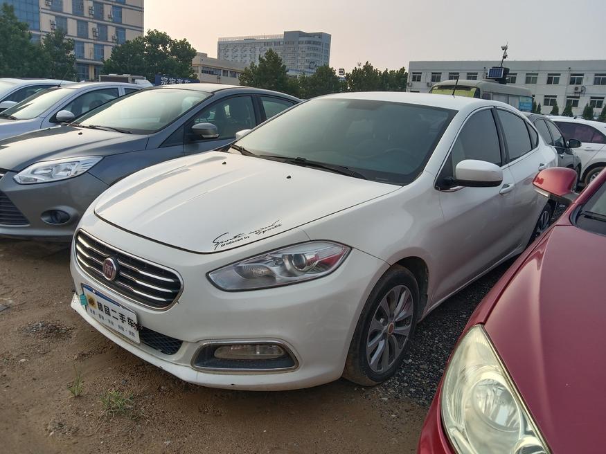 r1019501-fiat-viaggio-2014_0