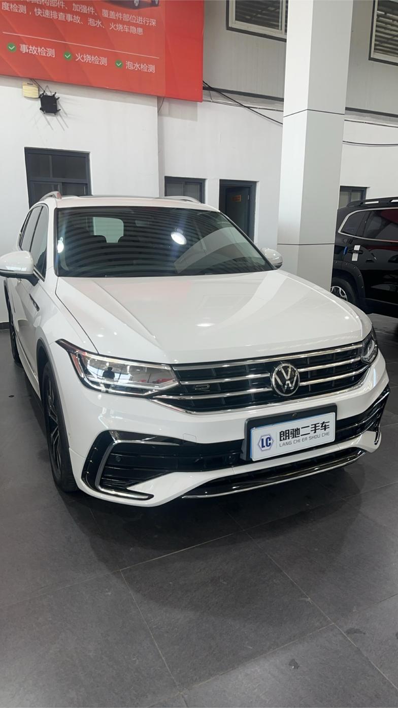 r1019504-volkswagen-tiguan-l-2022_0
