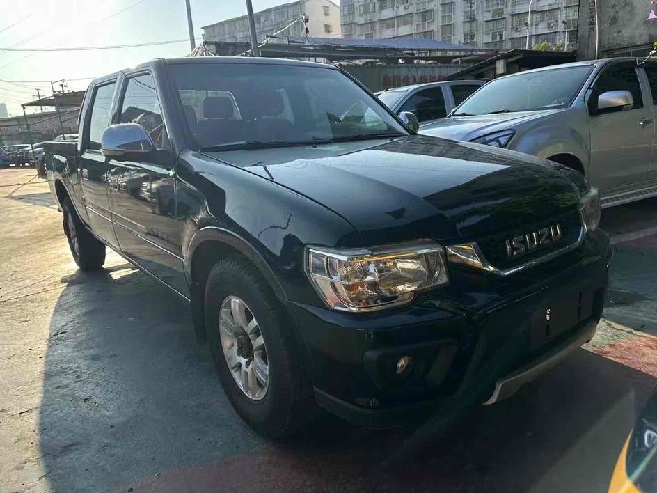 r1019506-isuzu-pickup-2017_0
