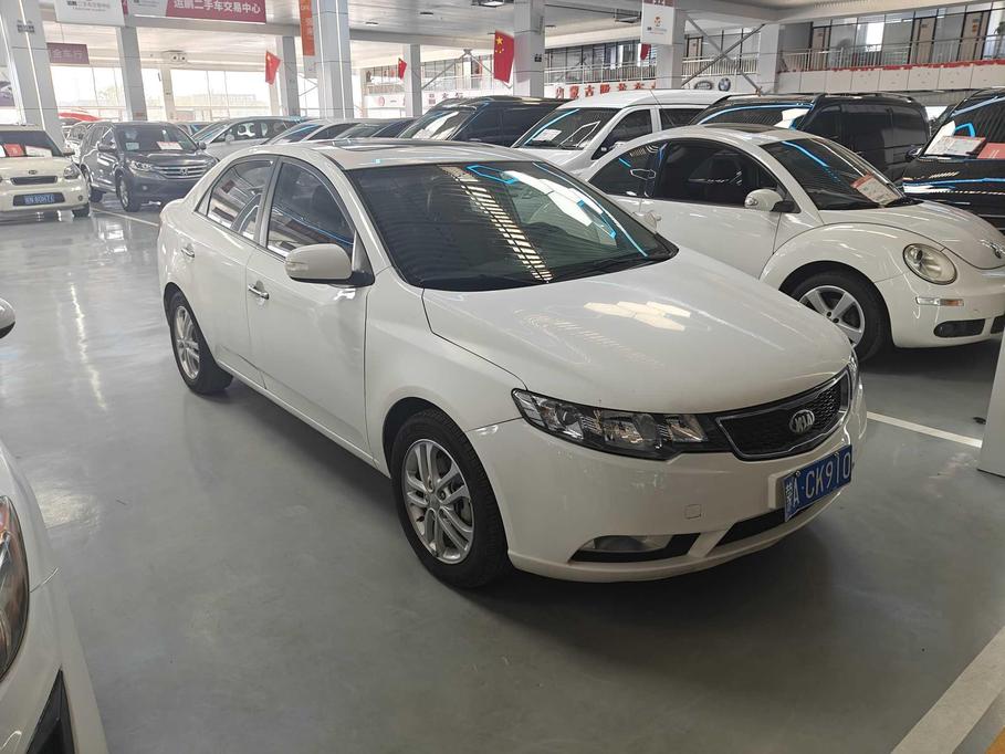 r1019630-kia-forte-2012_0