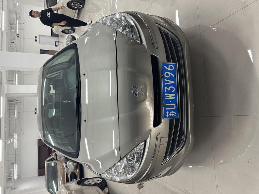 r1019644-peugeot-408-2013_0