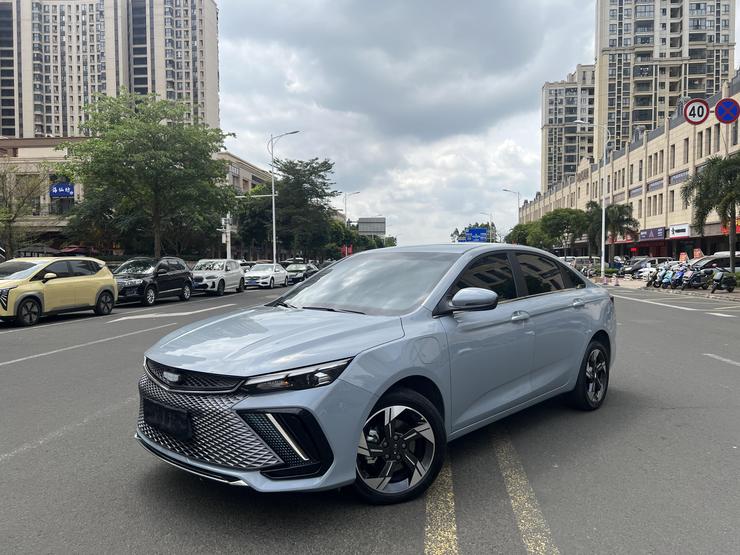 r1019740-geely-emgrand-l-hip-2023_0