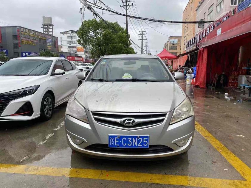 r1019761-hyundai-celesta-2010_0