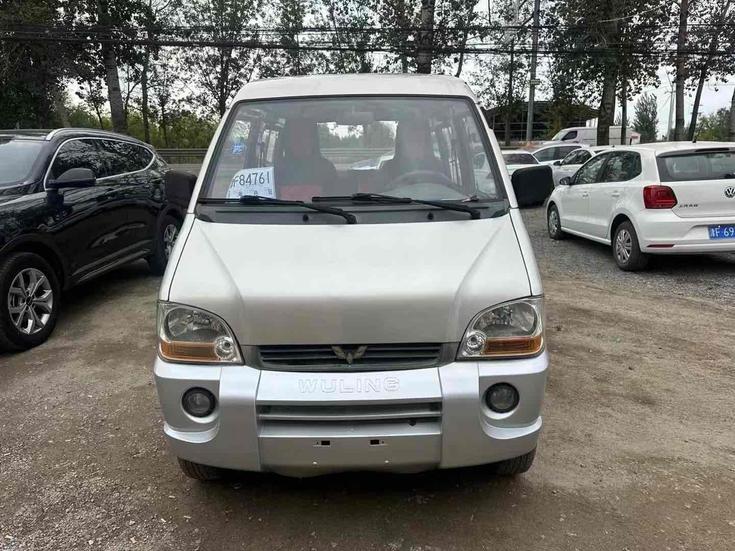 r1019763-wuling-sunshine-2012_0