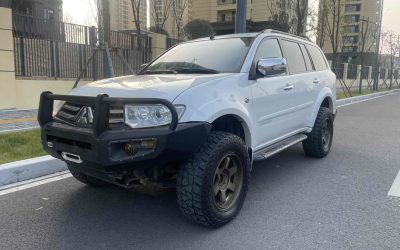 r1019776-mitsubishi-pajero-sport-2014_0