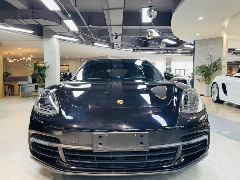 r1019802-porsche-panamera-2018_0