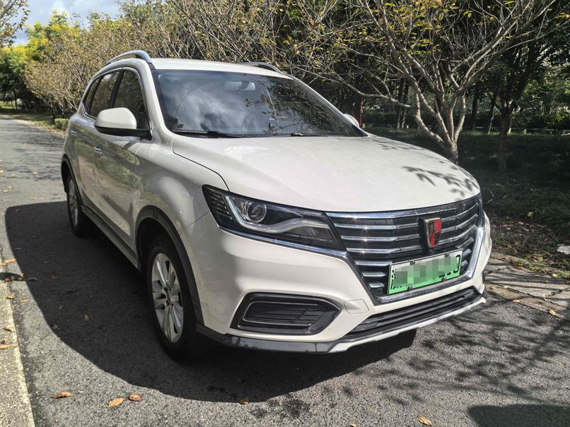 r1019810-roewe-rx5-ev-2018_0