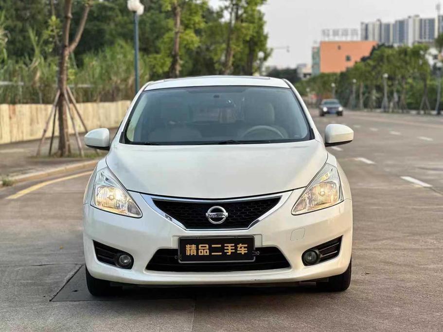 r1019840-nissan-tiida-2011_0