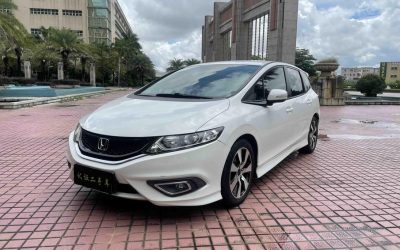 r1019854-honda-jade-2016_0