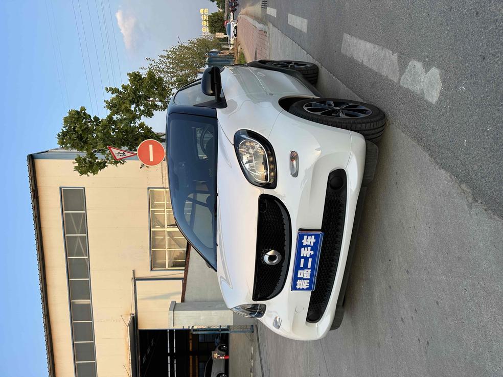 r1019890-smart-fortwo-2016_0
