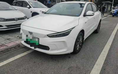r1019892-geely-emgrand-2019_0