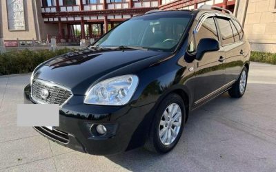 r1019918-kia-carens-2011_0