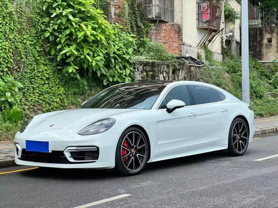 r1019927-porsche-panamera-2022_0