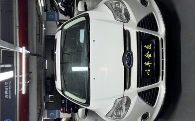 r1019953-ford-focus-2014_0