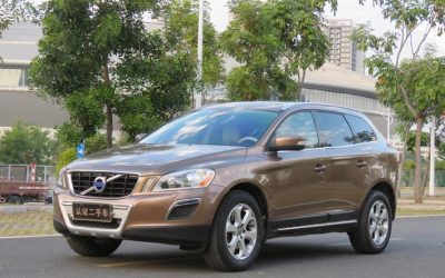r1020023-volvo-xc60-2012_0