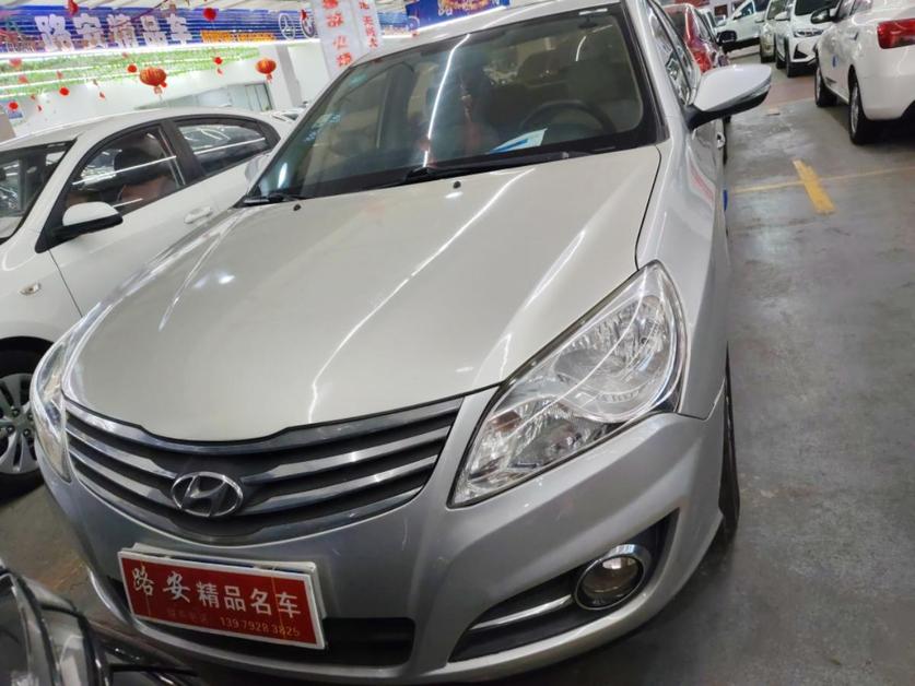 r1020087-hyundai-celesta-2011_0