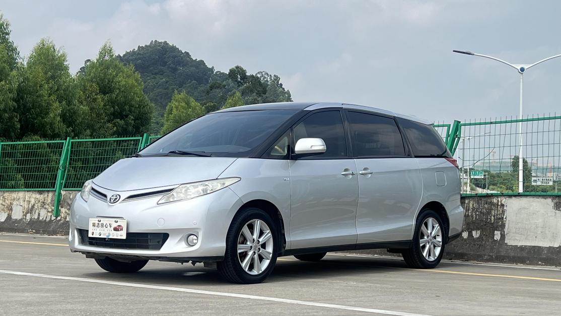 r1020088-toyota-previa-2010_0