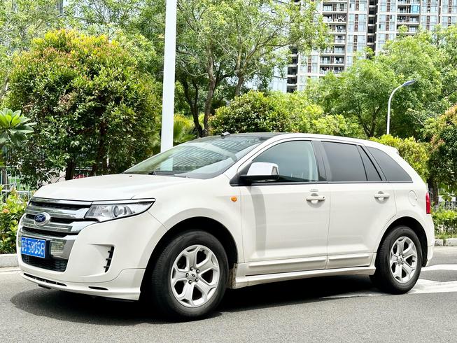 r1020128-ford-edge-2015_0