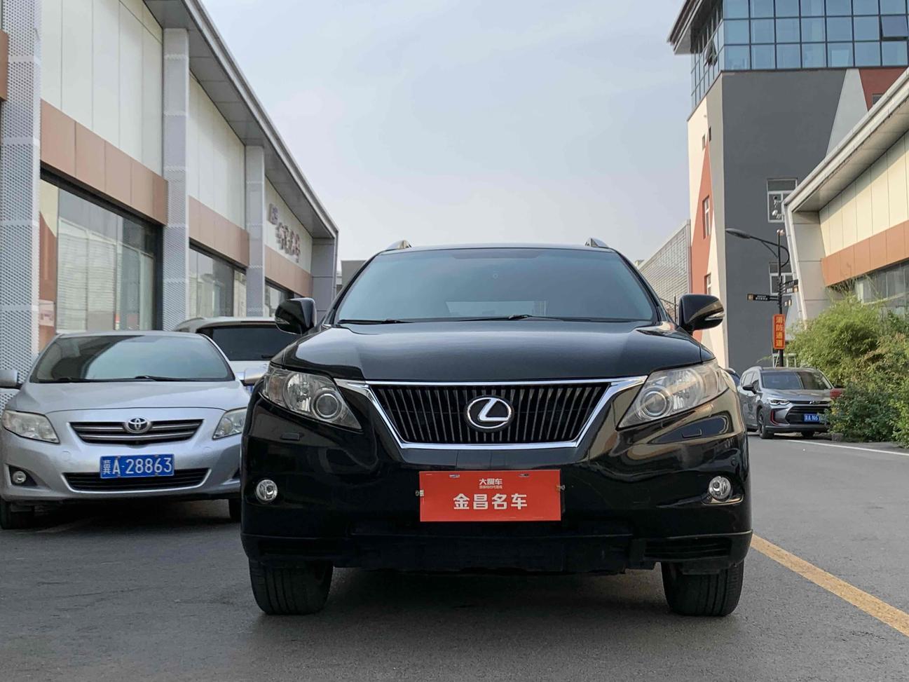r1020145-lexus-rx-classic-2012_0