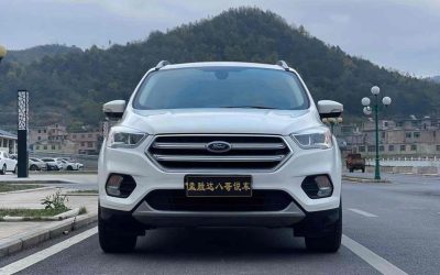 r1020162-ford-kuga-2017_0