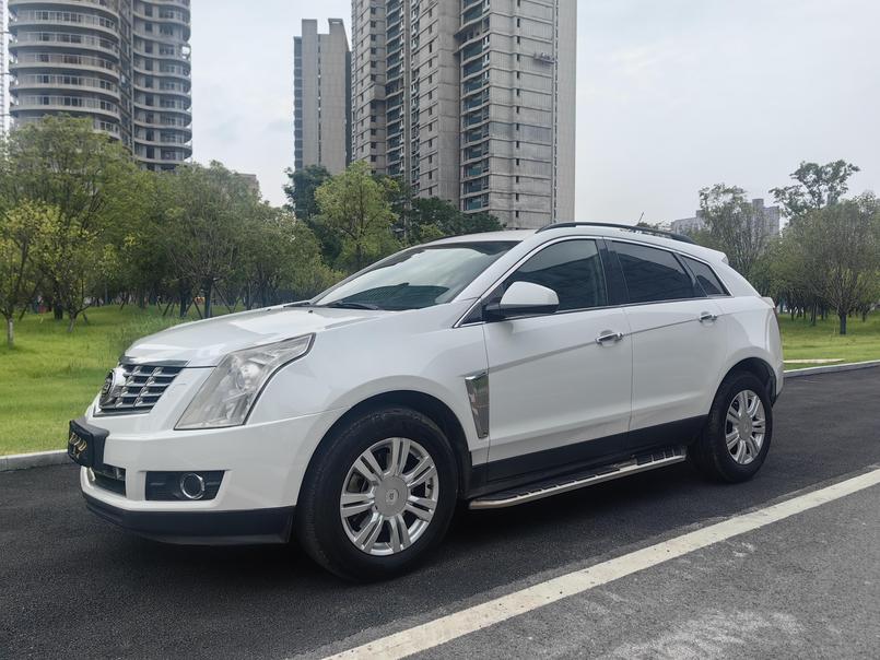r1020182-cadillac-srx-2014_0