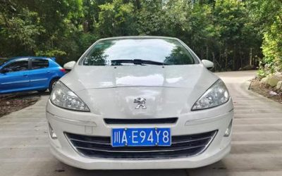 r1020216-peugeot-408-2014_0