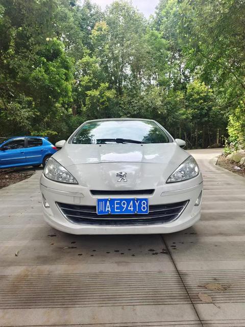 r1020216-peugeot-408-2014_0