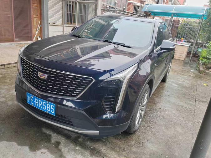r1020232-cadillac-xt4-2022_0