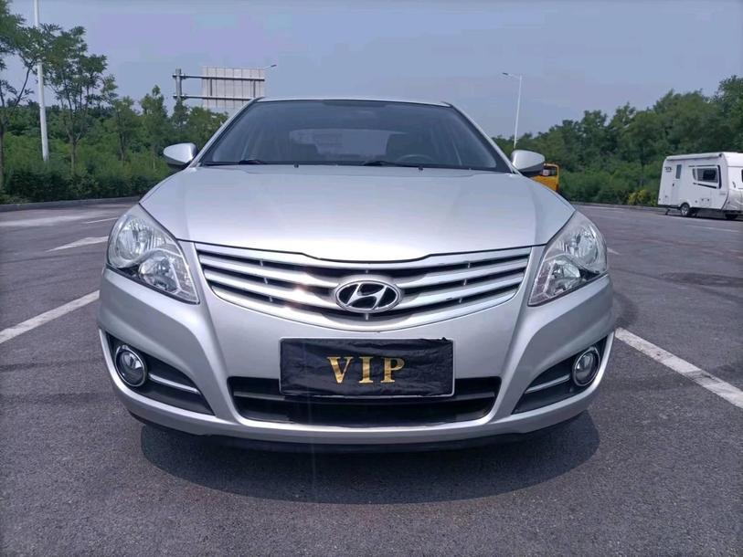 r1020233-hyundai-celesta-2014_0