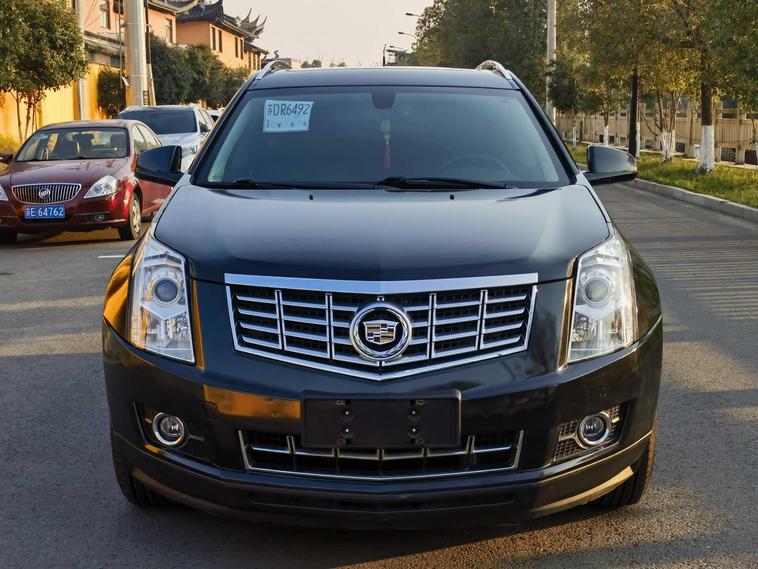 r1020239-cadillac-srx-2016_0