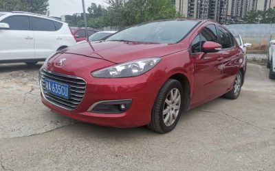 r1020260-peugeot-308-2013_0
