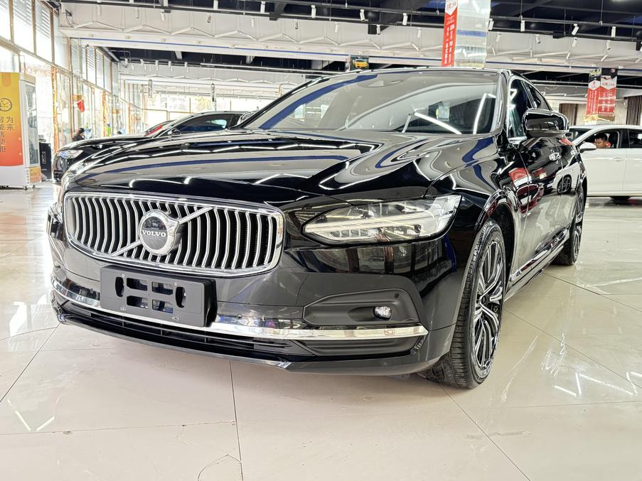r1020263-volvo-s90-2021_0