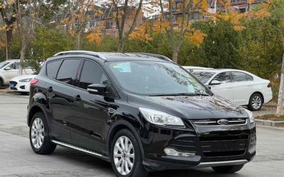 r1020271-ford-kuga-2016_0