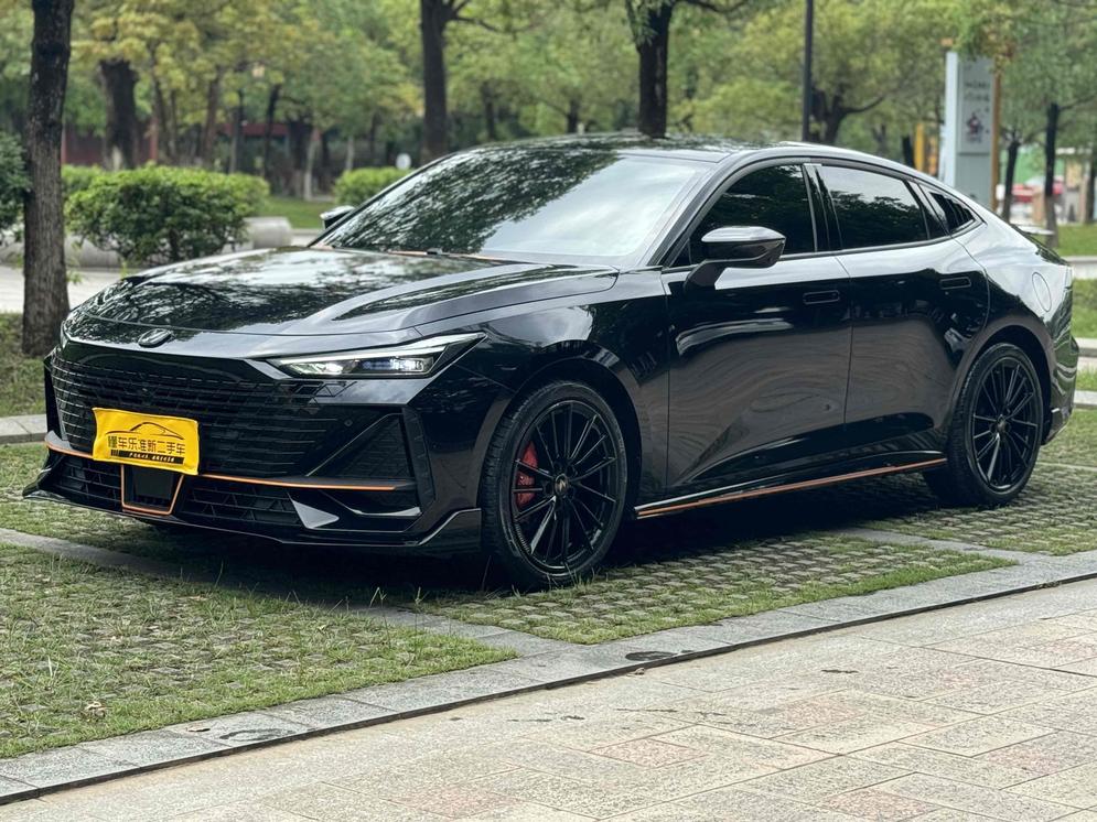 r1020332-changan-uni-v-2022_0