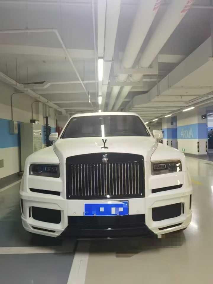 r1020333-rolls-royce-cullinan-2020_0