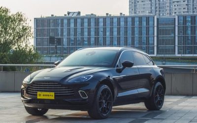 r1020341-aston-martin-dbx-2023_0
