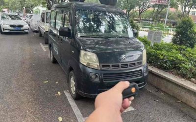 r1020346-suzuki-landy-2010_0
